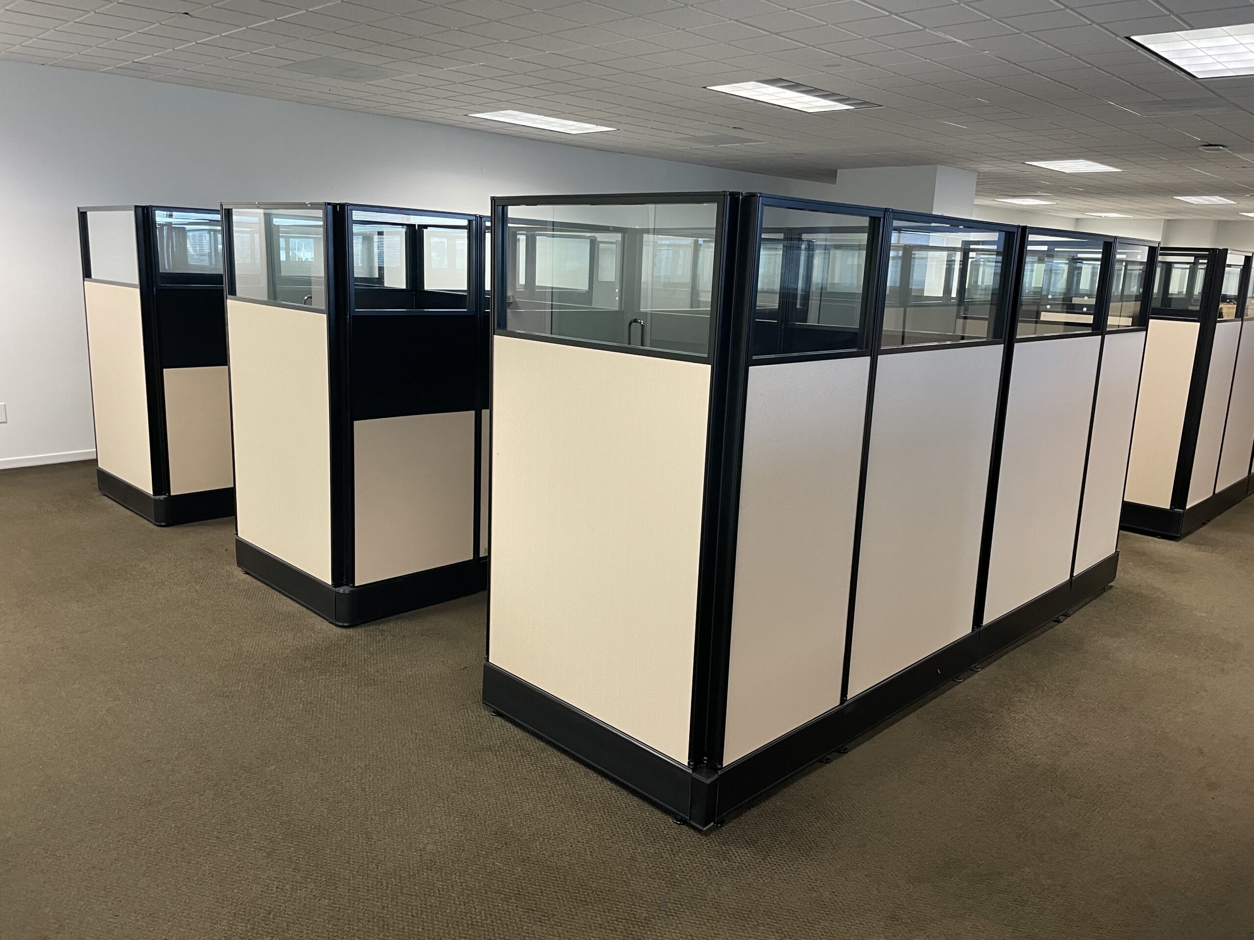 Office Cubicles With Glass - Cubicle Depot